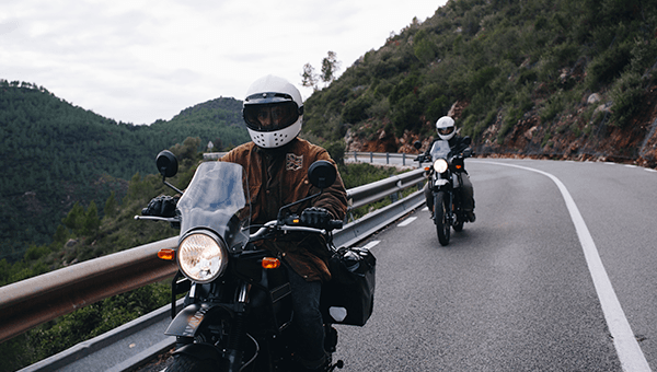 Moto para viajar: tudo que você precisa saber antes de pegar estrada